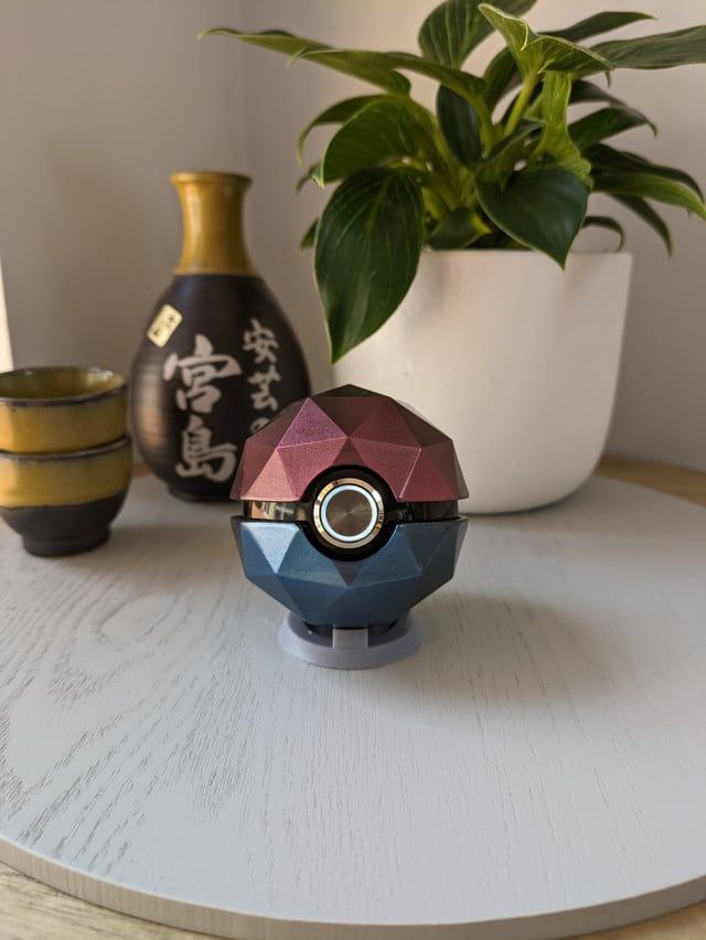 Fan Creates Amazing Poké Ball Designs Inspired by Blastoise, Koffing, and Porygon cover